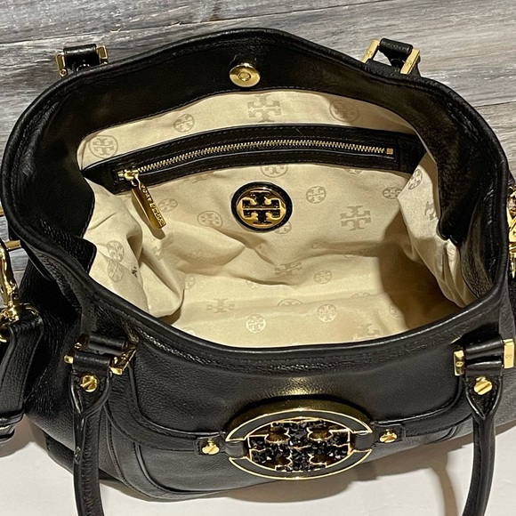 Tory Burch Large Amanda Shoulder Crossbody Handbag Black Leather Gold Hardware - Picture 6 of 16